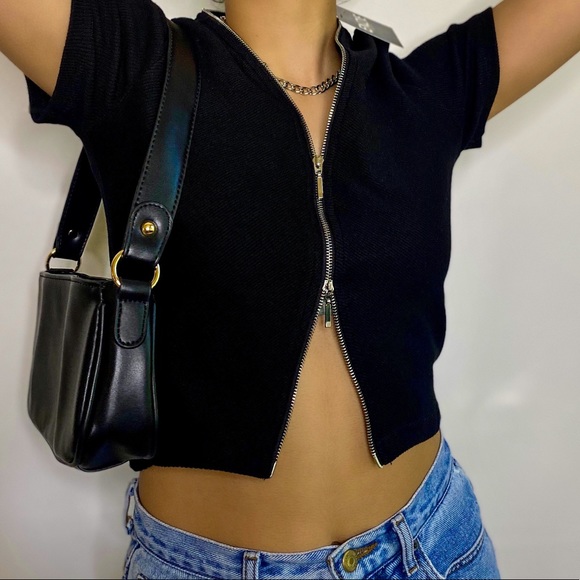 CROP TOP - Picture 1 of 1